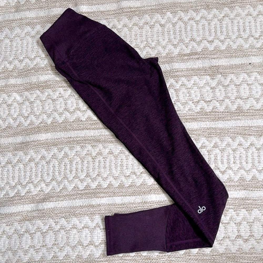Alo yoga xs purple spacesye leggings